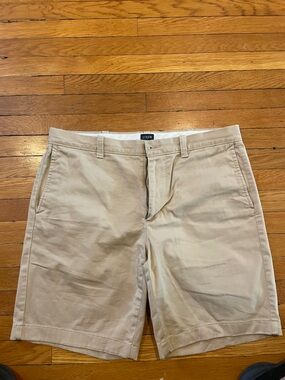J. Crew Men’s Light Khaki Cotton Chino Shorts